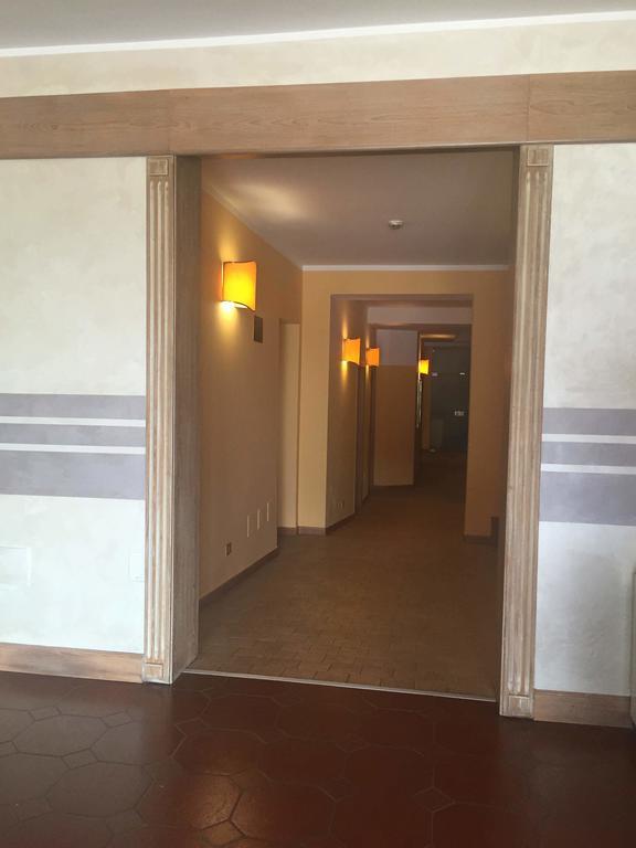Hotel Ascot Binasco Exterior foto