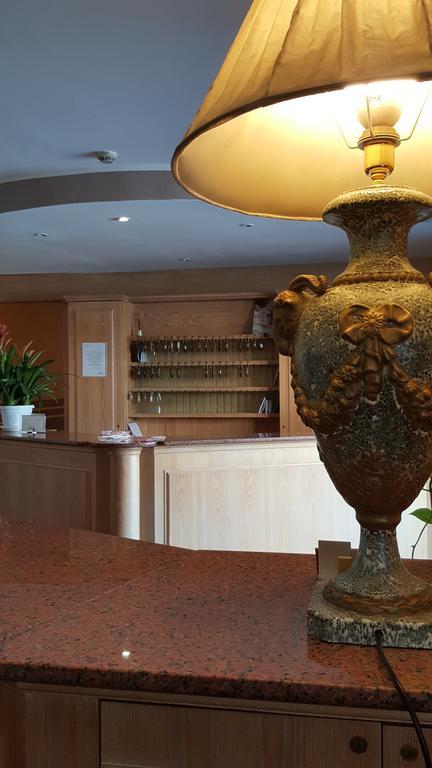 Hotel Ascot Binasco Exterior foto